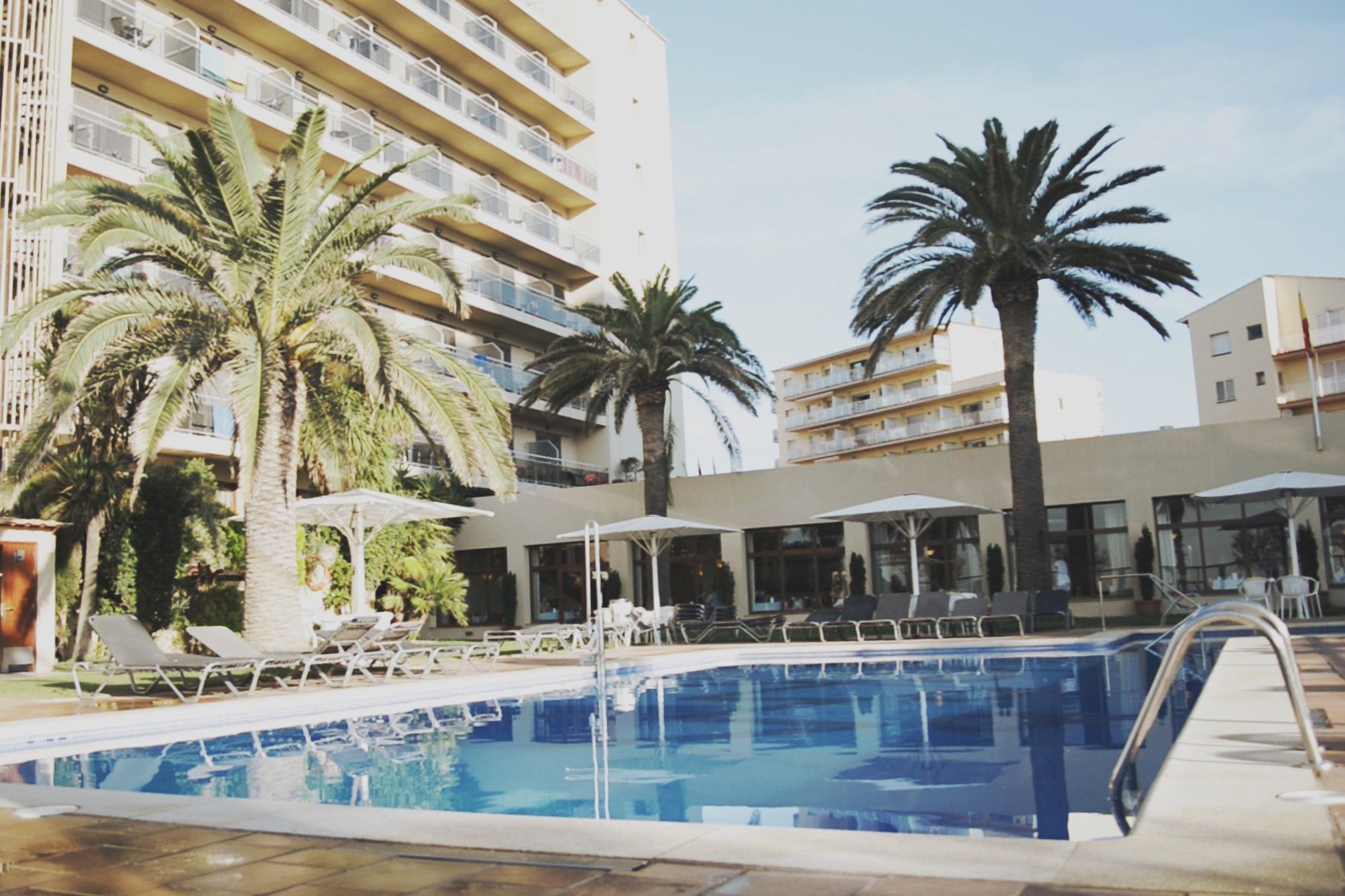 Hotel Monterrey Roses By Pierre & Vacances Dış mekan fotoğraf